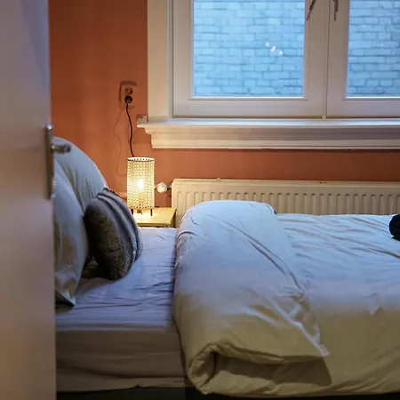 Apartment 2 *