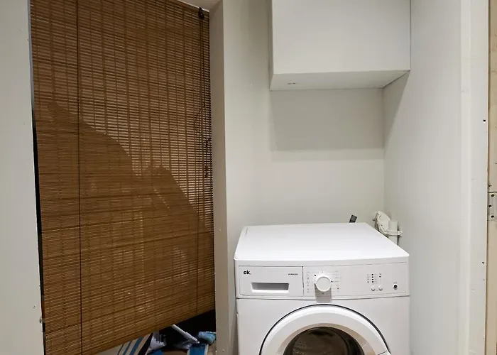 Above Lively Bar In Busy Street 2 * Эйндховен